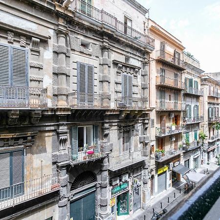 Vittorio Emanuele Charming Central Flats Palermo Bagian luar foto