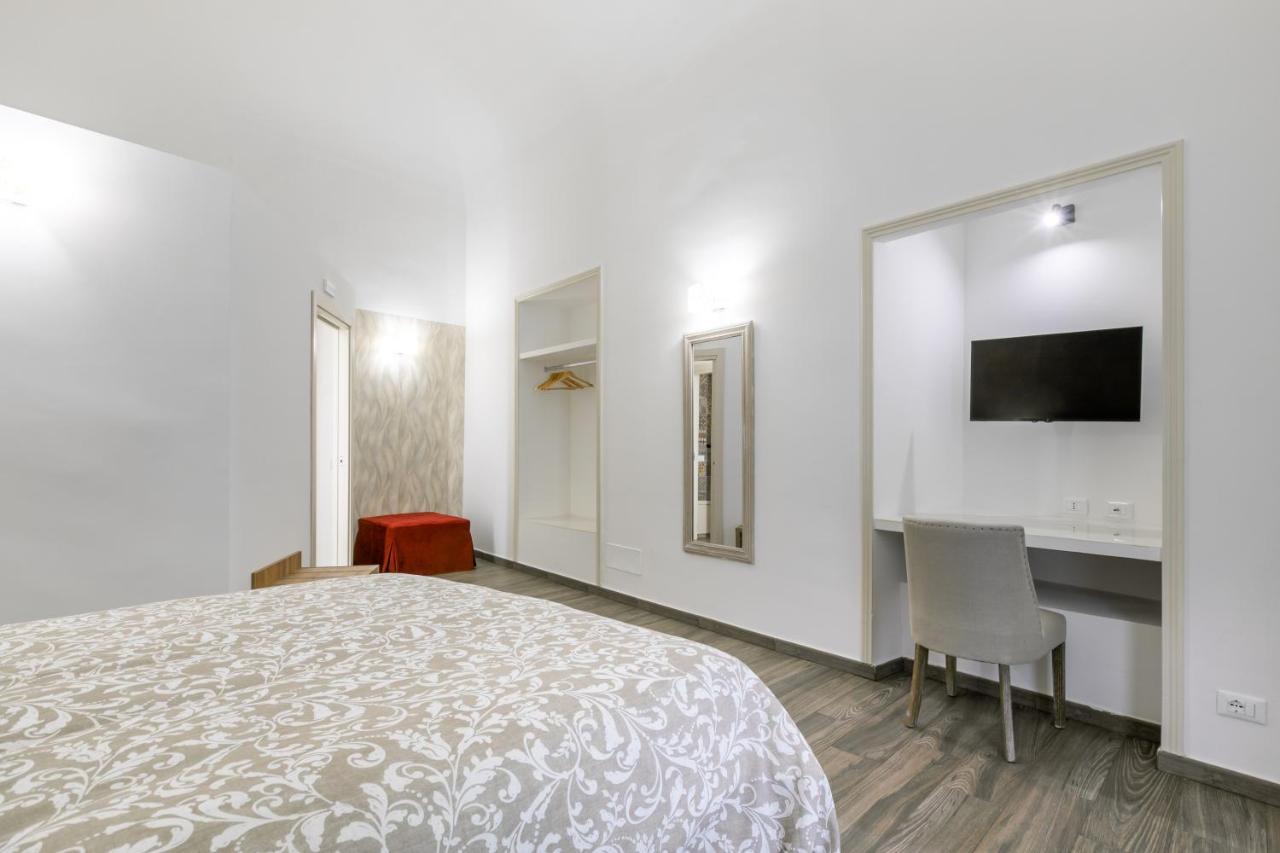 Vittorio Emanuele Charming Central Flats Palermo Bagian luar foto