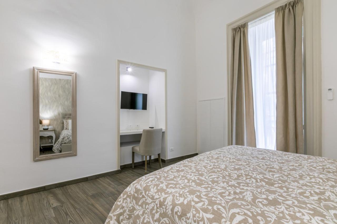 Vittorio Emanuele Charming Central Flats Palermo Bagian luar foto