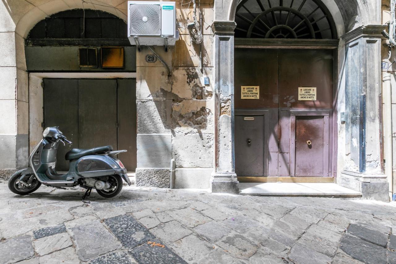 Vittorio Emanuele Charming Central Flats Palermo Bagian luar foto