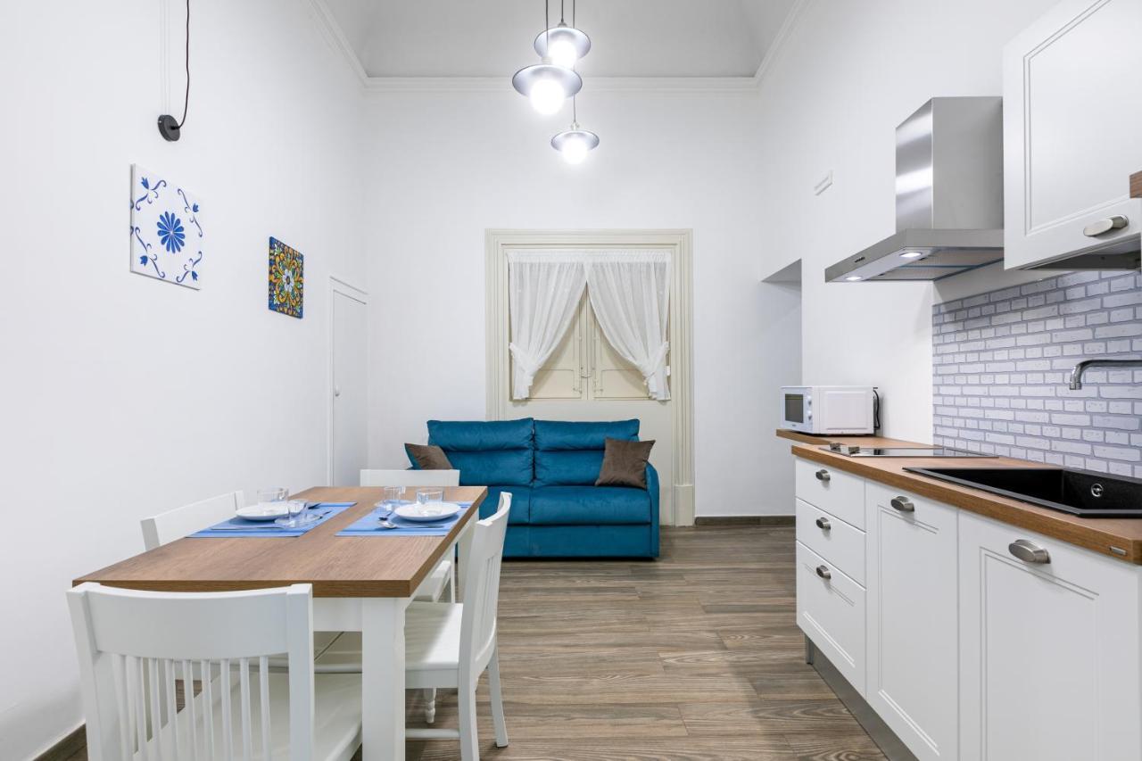Vittorio Emanuele Charming Central Flats Palermo Bagian luar foto